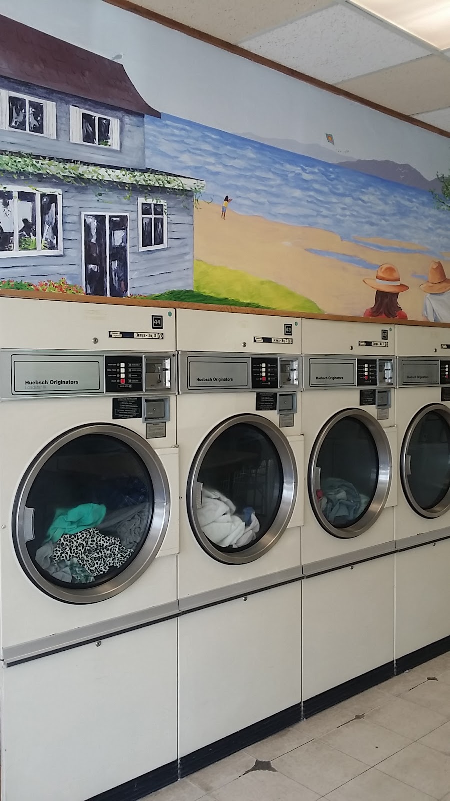 Suds & Duds Laundromat | 291 Island Hwy E, Parksville, BC V9P 2G6, Canada | Phone: (250) 248-5152