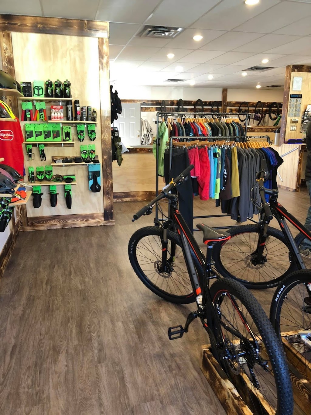 Big Grin Bikes | 234 W 2nd Ave, Qualicum Beach, BC V9K 0A4, Canada | Phone: (250) 752-0025