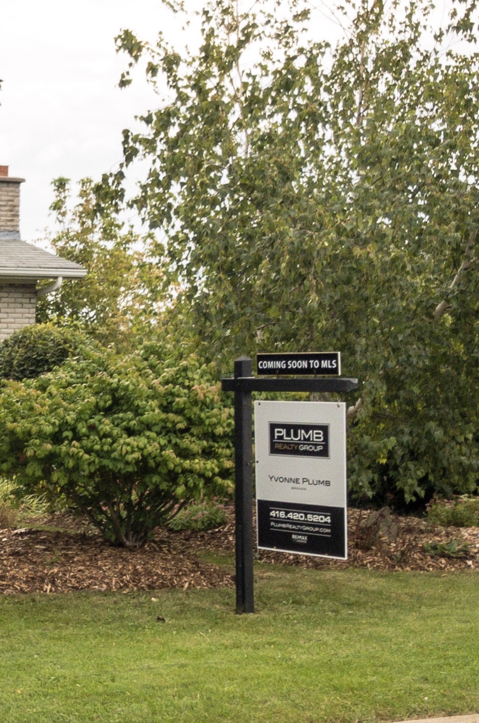 Plumb Realty Group | 2977 Lake Shore Blvd W Suite L, Etobicoke, ON M8V 1J8, Canada | Phone: (416) 201-0200