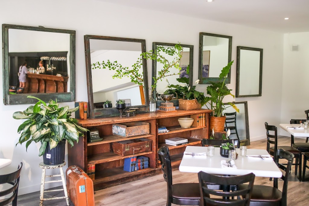 The Hills Restaurant and Lounge | 16900 4 Ave, Surrey, BC V3S 9P6, Canada | Phone: (604) 200-9132