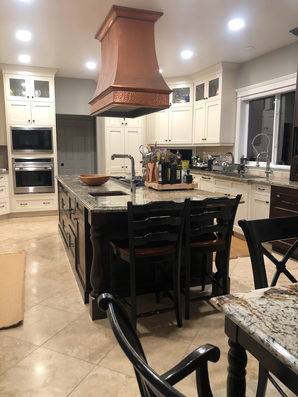 Mopping Around House Cleaning Services | 110 Cougar Plateau Way SW, Calgary, AB T3H 5S4, Canada | Phone: (778) 587-8246