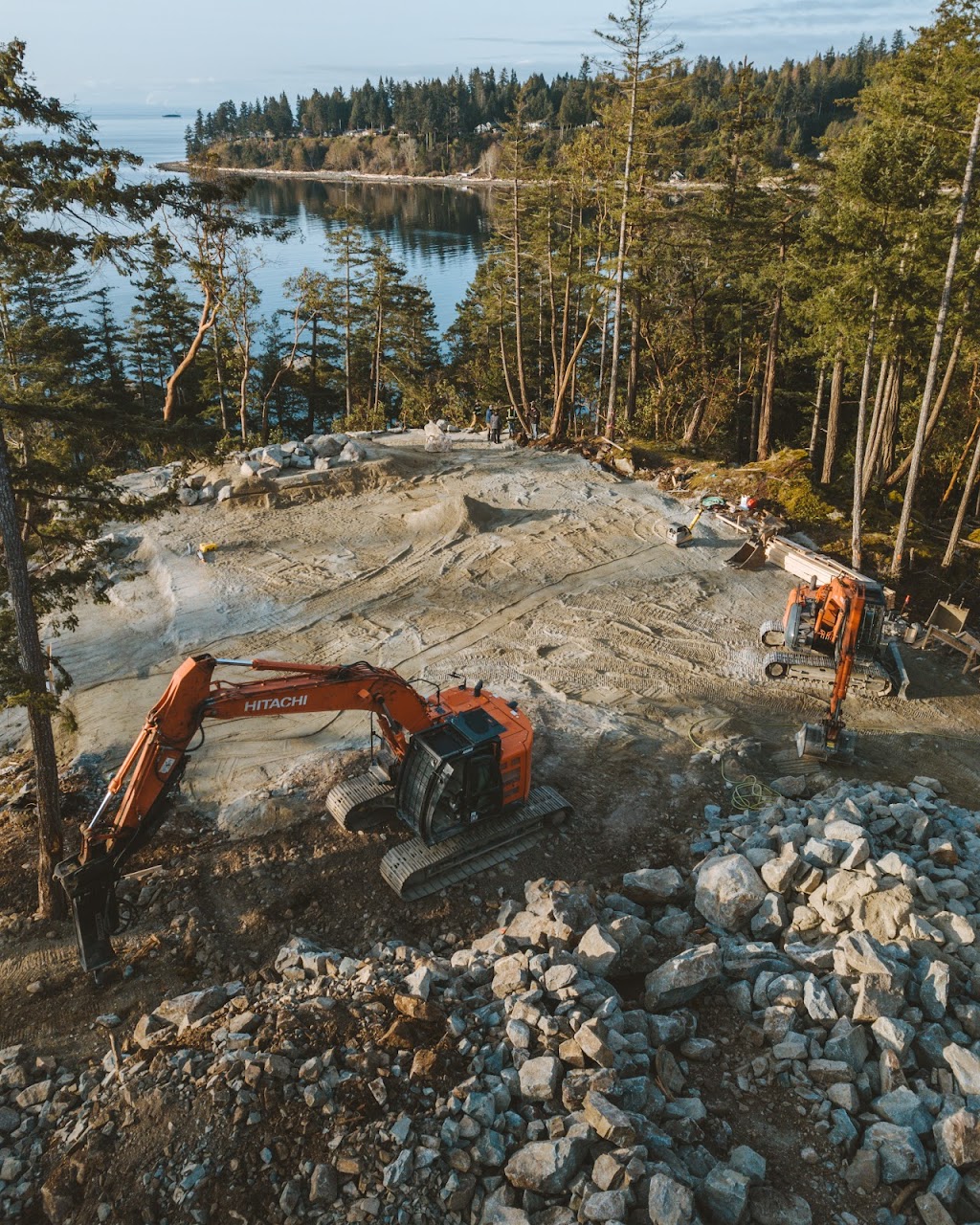 H&H Developments | 7311 Beau Rd, Sechelt, BC V0N 3A8, Canada | Phone: (604) 989-1745