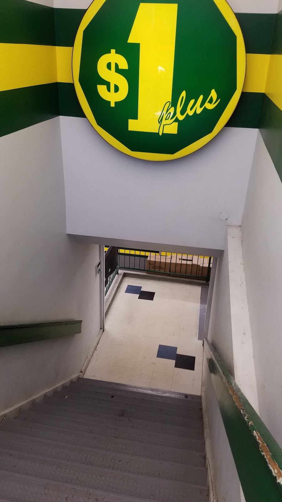Dollarama | 3030 Don Mills Rd E, Toronto, ON M2J 3C1, Canada | Phone: (416) 642-5991