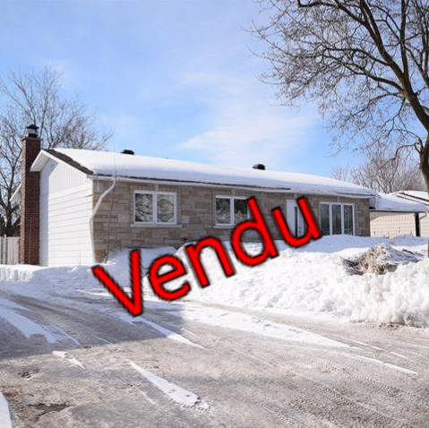 Parisa Ansari Courtier immobilier résidentiel | 156 Boul Labelle, Sainte-Thérèse, QC J7E 2X5, Canada | Phone: (514) 298-7274