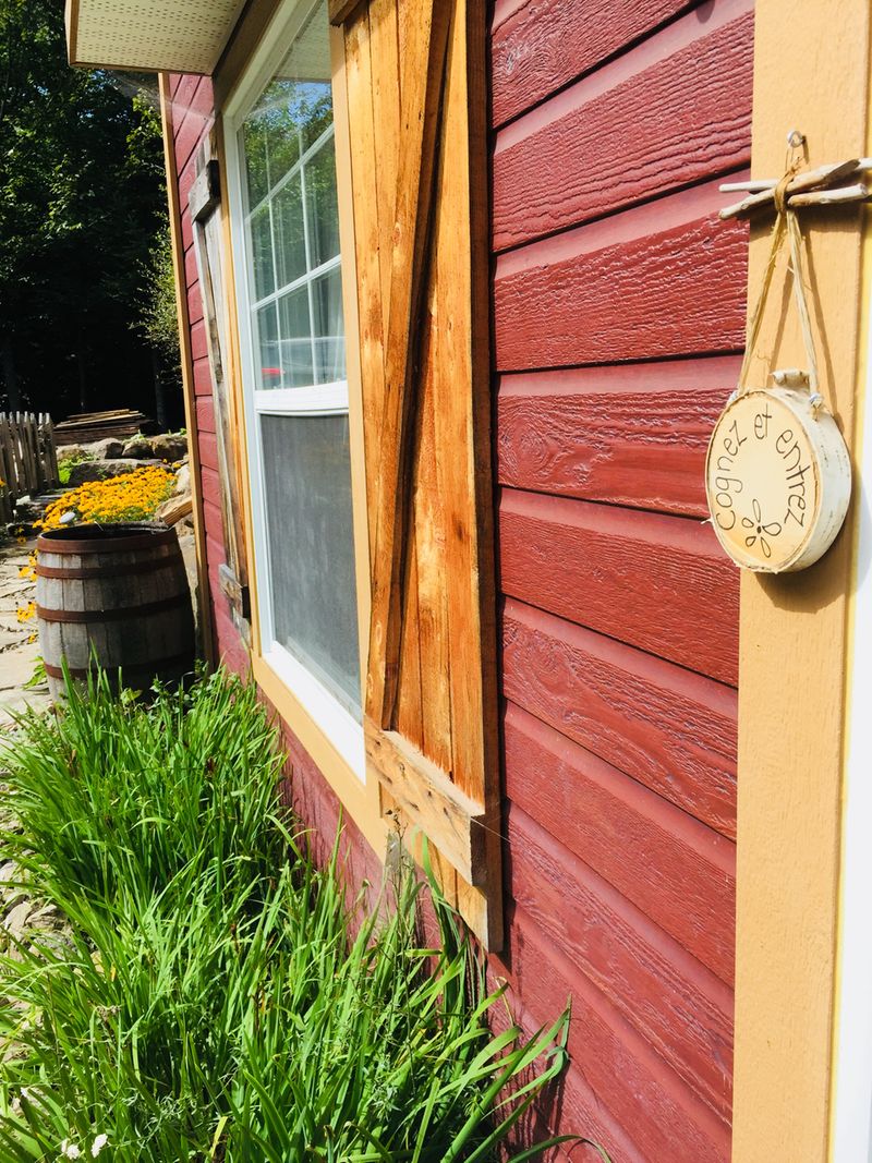 Massothérapie & Yoga Stéphanie Poirier | 46 Chemin des Prés, Saint-Hippolyte, QC J8A 0A2, Canada | Phone: (514) 743-5110