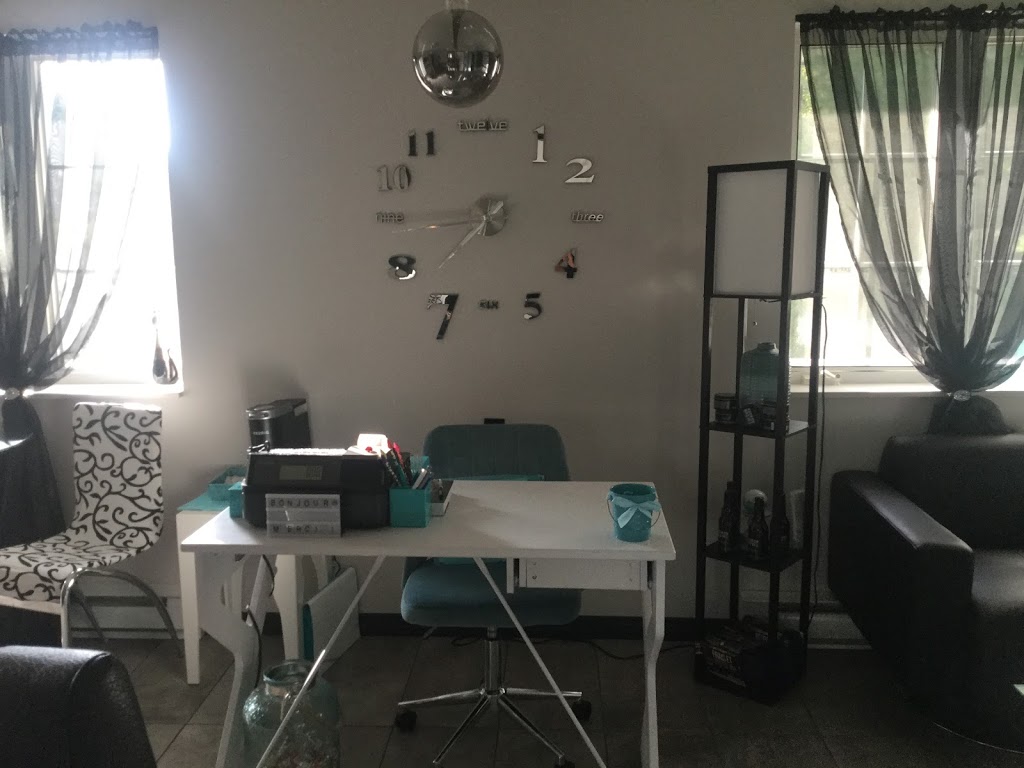 Studio 1212 coiffure | 1212 Rue Gaudar, Québec, QC G3J 0B7, Canada | Phone: (418) 847-7857