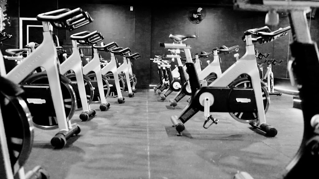Spin 819 | 815 Bd Saint-René O, Gatineau, QC J8T 8M3, Canada | Phone: (819) 525-7746