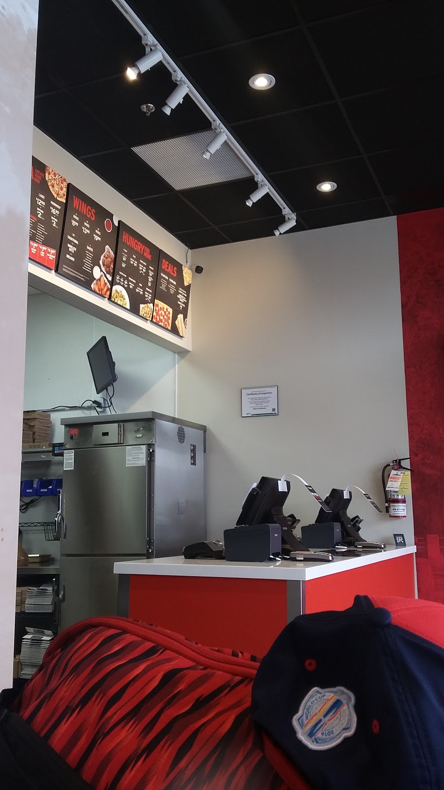Pizza Hut | 378 Mountainview Rd S Unit #12, Georgetown, ON L7G 0L5, Canada | Phone: (905) 877-0100