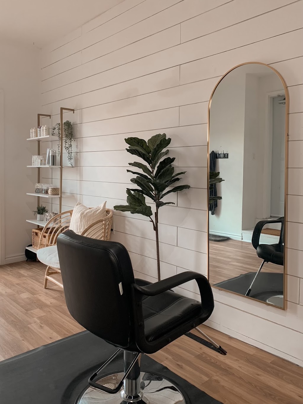 Brit Des | Hair Suite | 1407 Monarch Dr, Kingston, ON K7P 0R9, Canada | Phone: (613) 331-6869