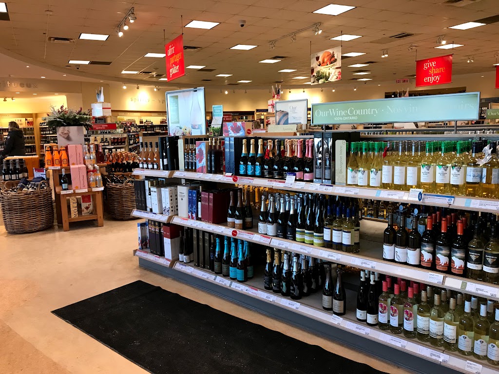 LCBO | 543 W Hunt Club Rd, Nepean, ON K2G 5W5, Canada | Phone: (613) 224-4333