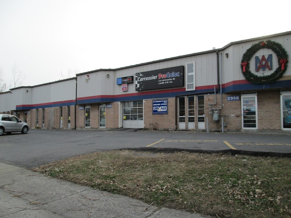 Carrossier ProColor LaSalle A.M | 2958 Rue Lapierre, Montréal, QC H8N 2W9, Canada | Phone: (514) 595-1000