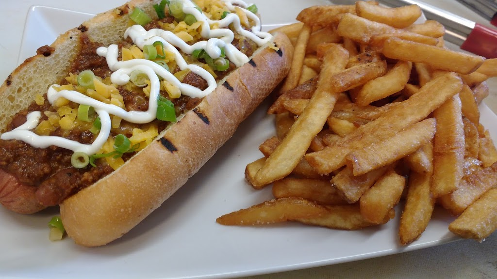 Tabersnack | 20261 County Rd 33, Consecon, ON K0K 1T0, Canada | Phone: (613) 921-1846
