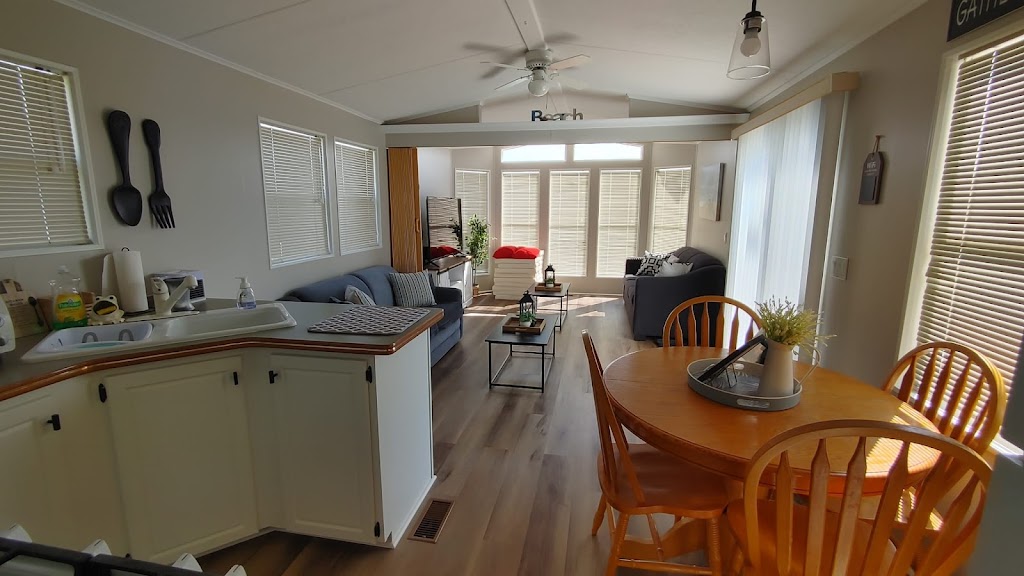 Ella On The Lake | 51 Wyldewood Beach, Sherkston, ON L0S 1R0, Canada | Phone: (647) 878-4061