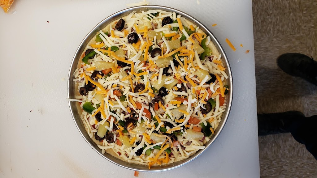Sorrento pizza & ice-cream | 1258 Trans-Canada Hwy, Sorrento, BC V0E 2W0, Canada | Phone: (778) 490-5056