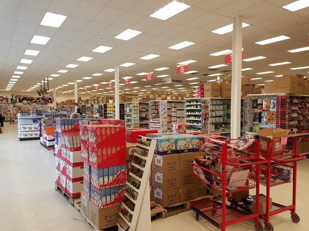 Lindsay Square Mall | 401 Kent St W, Lindsay, ON K9V 4Z1, Canada | Phone: (705) 878-1524