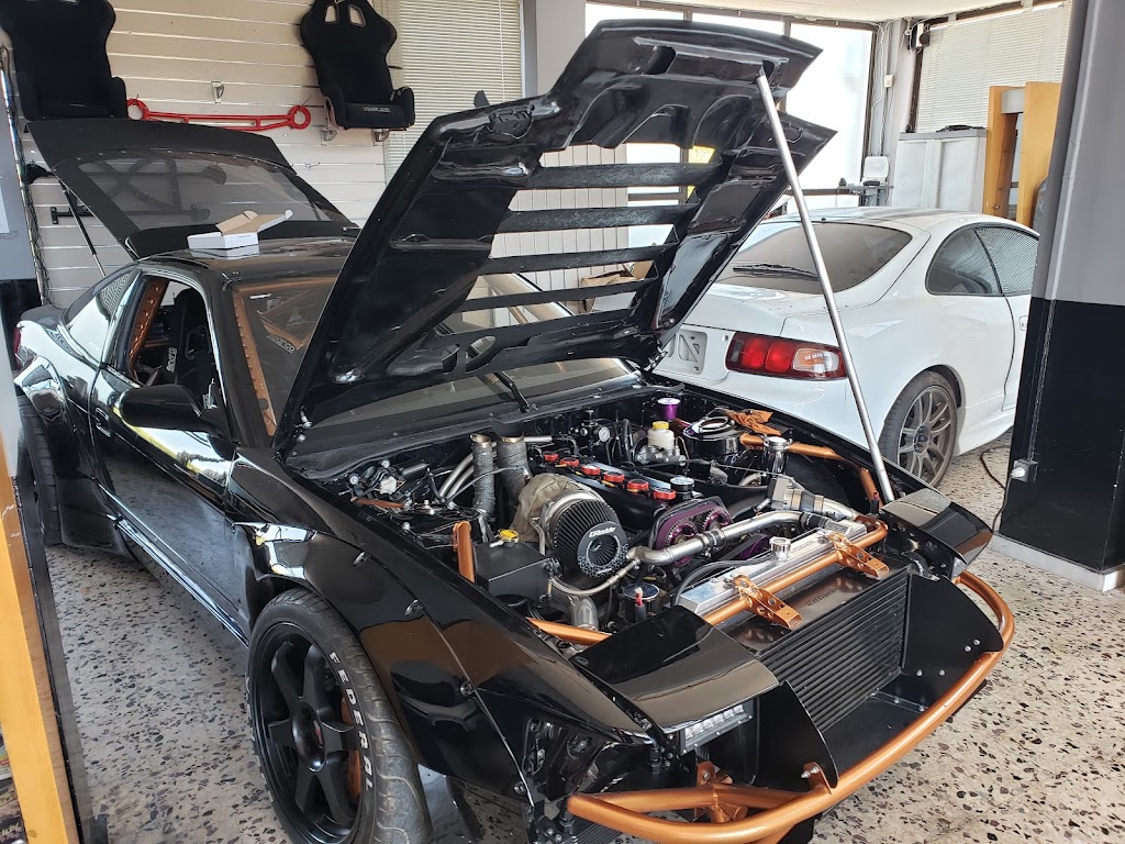 Underground Performance Garage | 1635 Rue Principale, Laval, QC H7X 4B1, Canada | Phone: (438) 558-3900