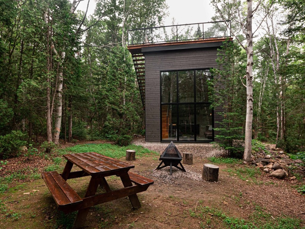 Repère Boréal | 3141 Route du Fleuve, Les Éboulements, QC G0A 2M0, Canada | Phone: (418) 635-1153