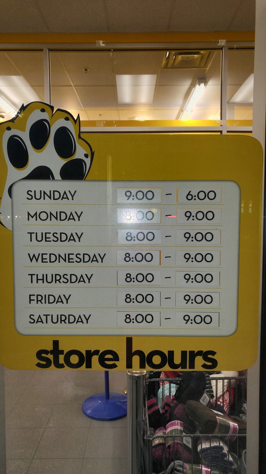 Giant Tiger | 1512 Merivale Rd, Nepean, ON K2G 3J6, Canada | Phone: (613) 225-7558