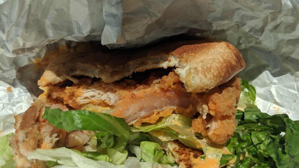 KFC | 21 Main St E, Smiths Falls, ON K7A 1A1, Canada | Phone: (613) 283-7238
