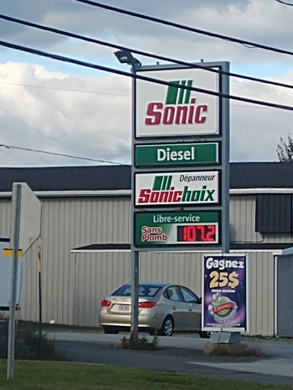 Sonic | 989 Boulevard Frontenac O, Thetford Mines, QC G6G 6K6, Canada | Phone: (418) 338-3992