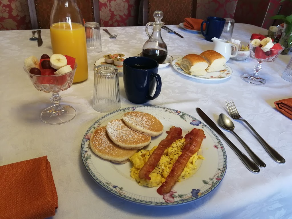 Acacia Bed and Breakfast | 4485 Hiram St, Niagara Falls, ON L2E 1A2, Canada | Phone: (905) 351-2060