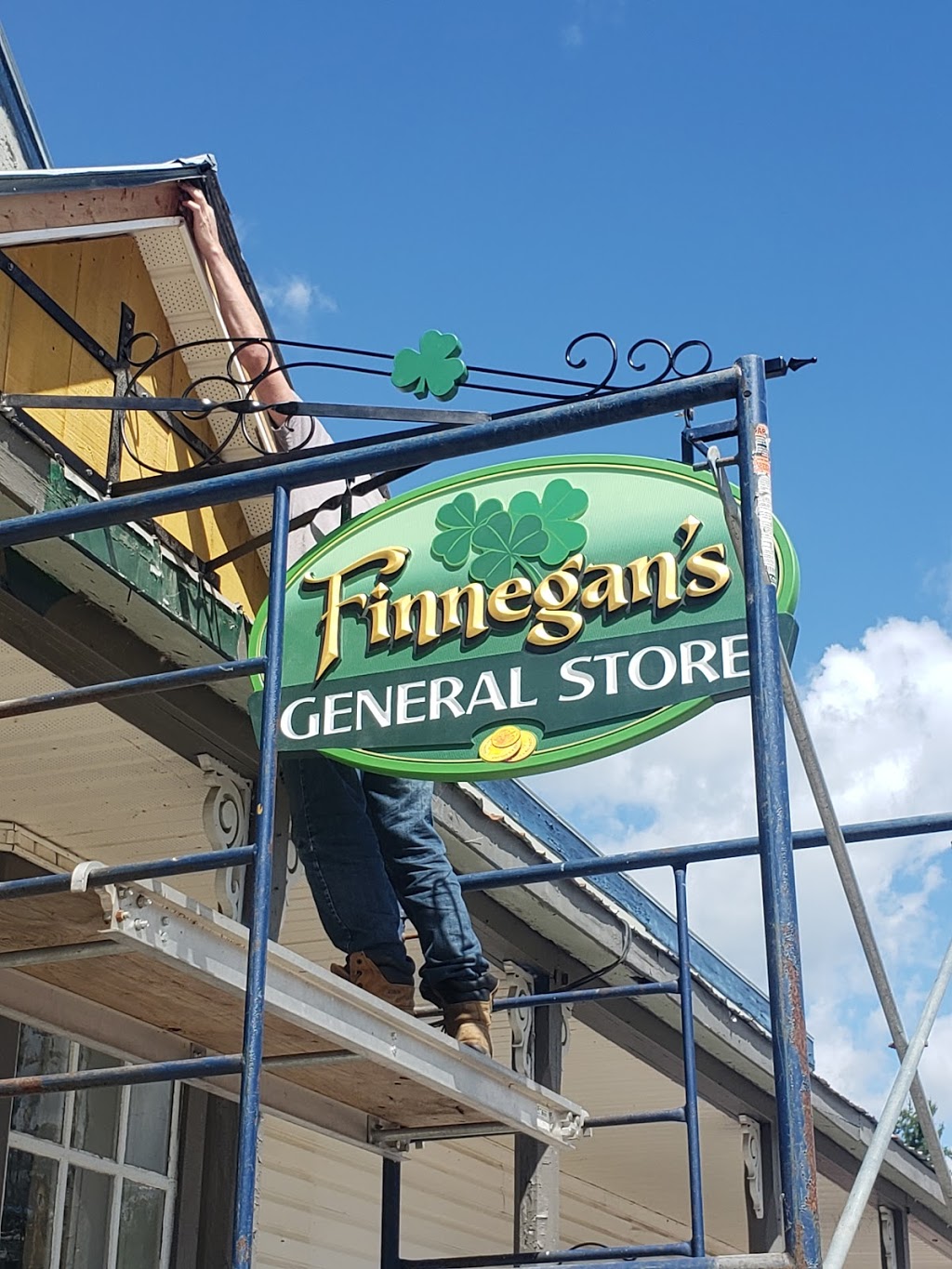 Grands General Store | 14222 ON-41, Cloyne, ON K0H 1K0, Canada | Phone: (613) 336-2500