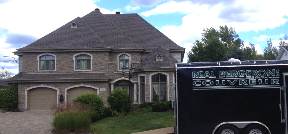 Réal Bergeron Couvreur - Toitures Drummmondville | 2020 Rang 3 de Simpson, Saint-Cyrille-de-Wendover, QC J1Z 1Y6, Canada | Phone: (819) 474-5723