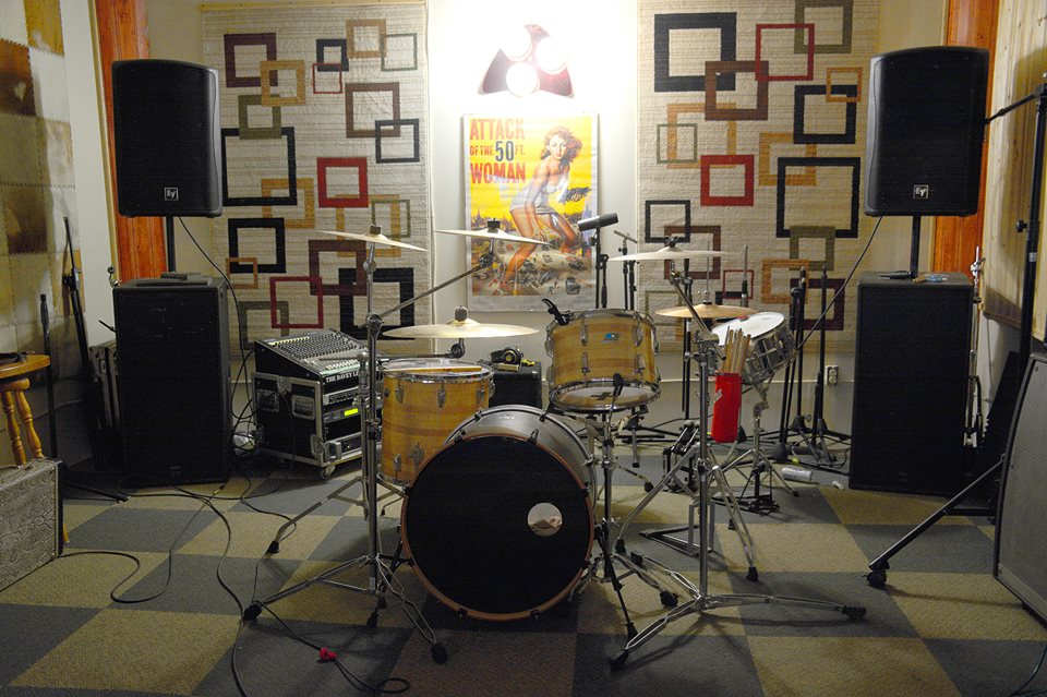 The Groove Factory | 10 Sackville Rd, Amherst, NS B4H 2V1, Canada | Phone: (902) 667-7448