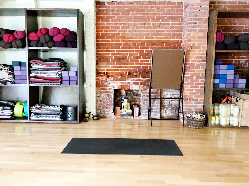 Yogaspace | 148 Ossington Ave, Toronto, ON M6J 2Z5, Canada | Phone: (416) 516-9940