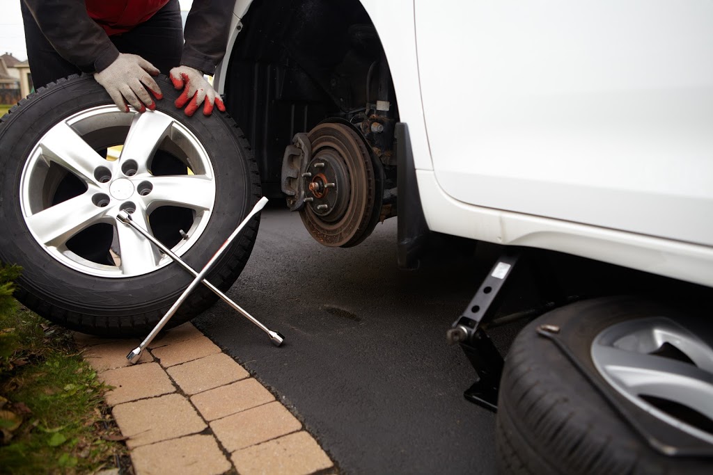 Wilsons Towing | 519 Cawthorn St, Gleichen, AB T0J 1N0, Canada | Phone: (403) 934-0788