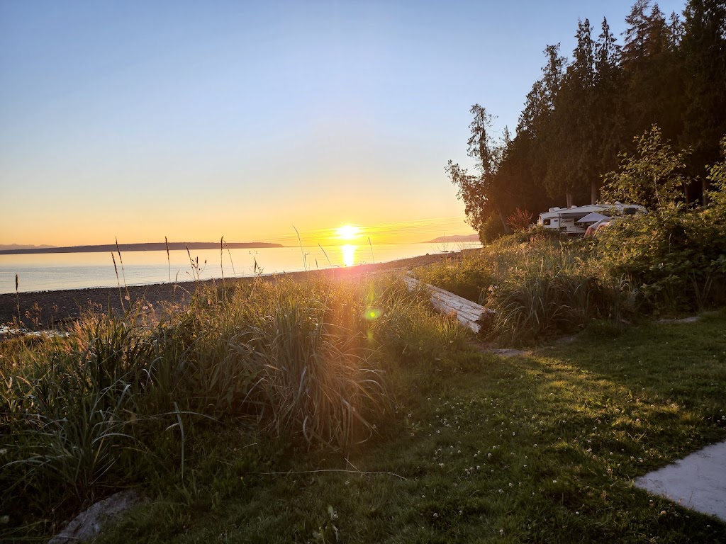 Willingdon Beach Campsite | 4845 Marine Ave, Powell River, BC V8A 5T3, Canada | Phone: (604) 485-2242