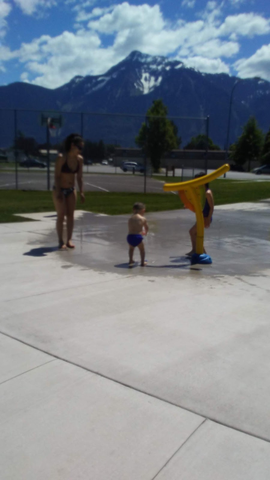 Centennial Spray Park | 6660 Pioneer Ave, Agassiz, BC V0M 1A3, Canada | Phone: (604) 796-8891