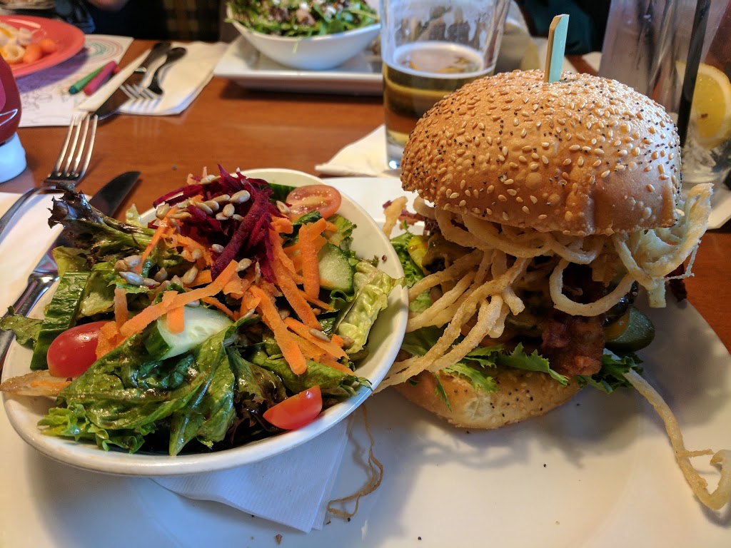 Turtle Jacks Guelph | 515 Woodlawn Rd W, Guelph, ON N1K 1E9, Canada | Phone: (519) 829-2832