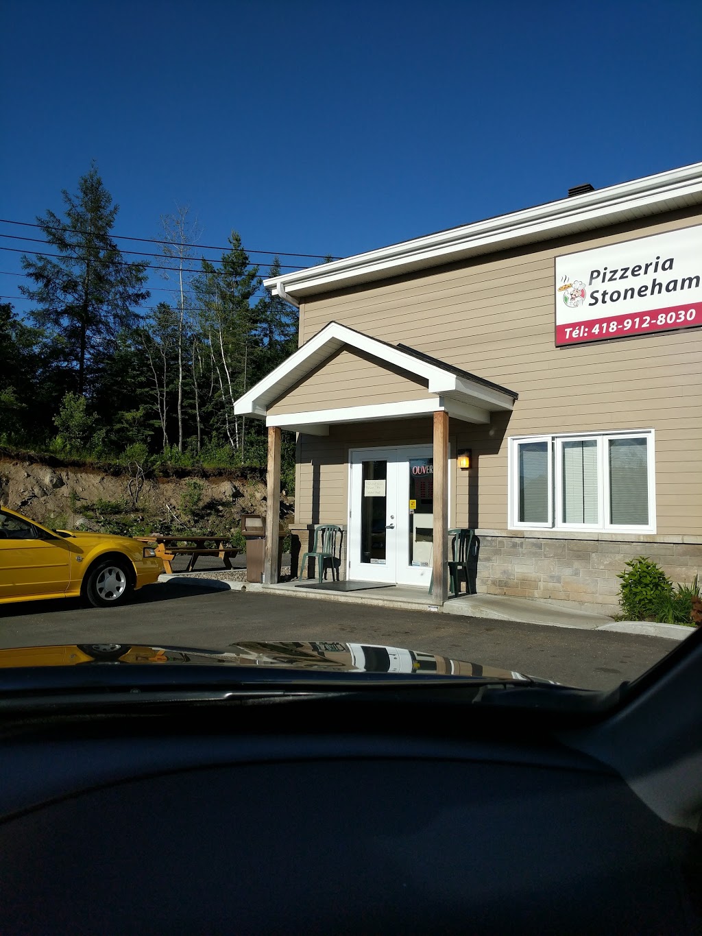 Pizzeria Stoneham | 2694 Boulevard Talbot local 101, Stoneham-et-Tewkesbury, QC G3C 1J5, Canada | Phone: (418) 912-8030