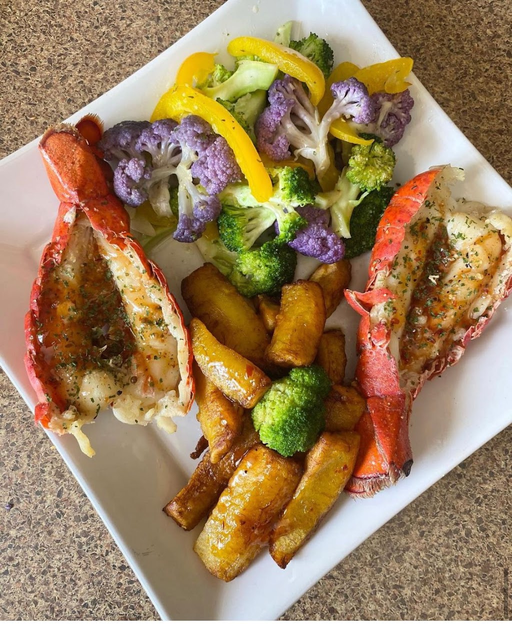 Fionas Cuisine | 16560 Hurontario St, Caledon Village, ON L7K 1W3, Canada | Phone: (647) 710-0471