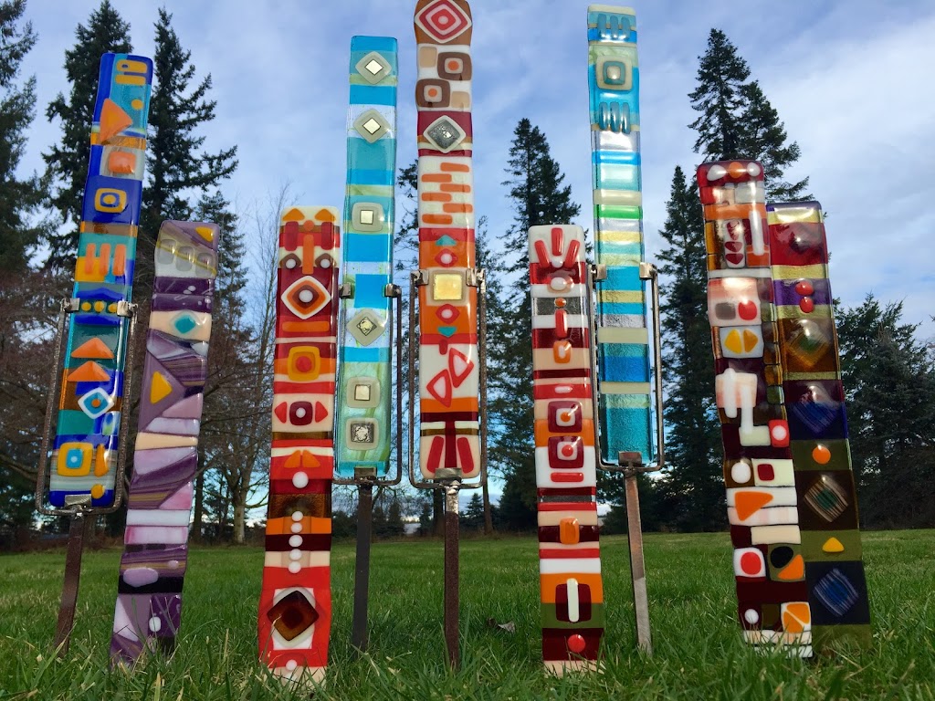 Fireworx Glass Studio | 5333 Headquarters Rd, Courtenay, BC V9J 1M1, Canada | Phone: (808) 382-3095