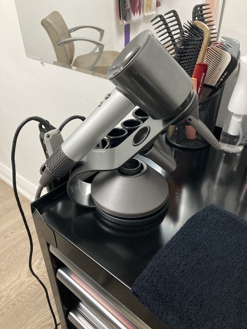 Hair Jeanie | 1972 Weston Rd, Toronto, ON M9N 1W5, Canada | Phone: (647) 999-2432