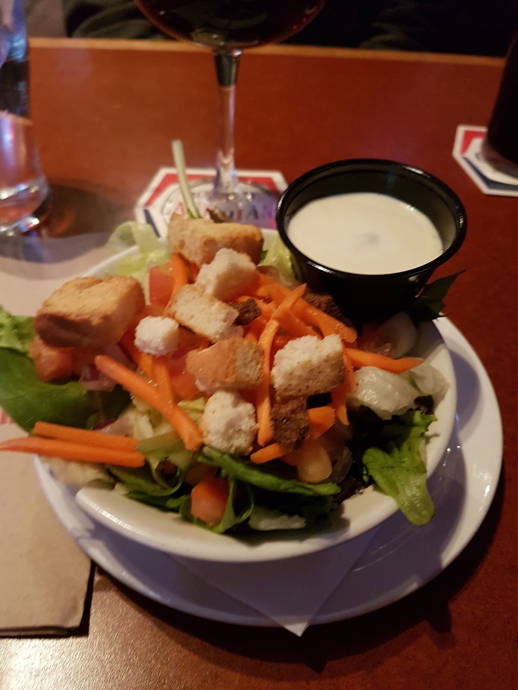 St. Louis Bar & Grill | 283 Northfield Dr E #1, Waterloo, ON N2J 4G8, Canada | Phone: (519) 883-4777