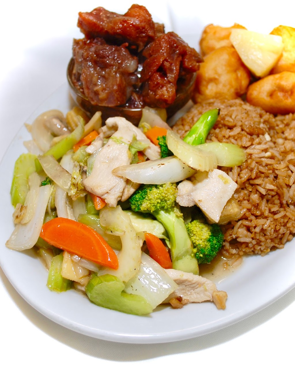 Restaurant Luau - Chinese - Cocktails Wine Bar - Seafood - Deliv | 146 Rue Morin, Sainte-Adèle, QC J8B 2P7, Canada | Phone: (450) 229-2911
