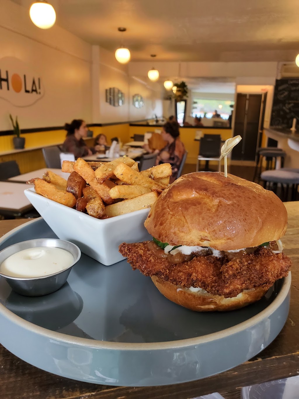 Restaurant Hola! | 200 Rue St Michel, Oka, QC J0N 1E0, Canada | Phone: (438) 345-7232