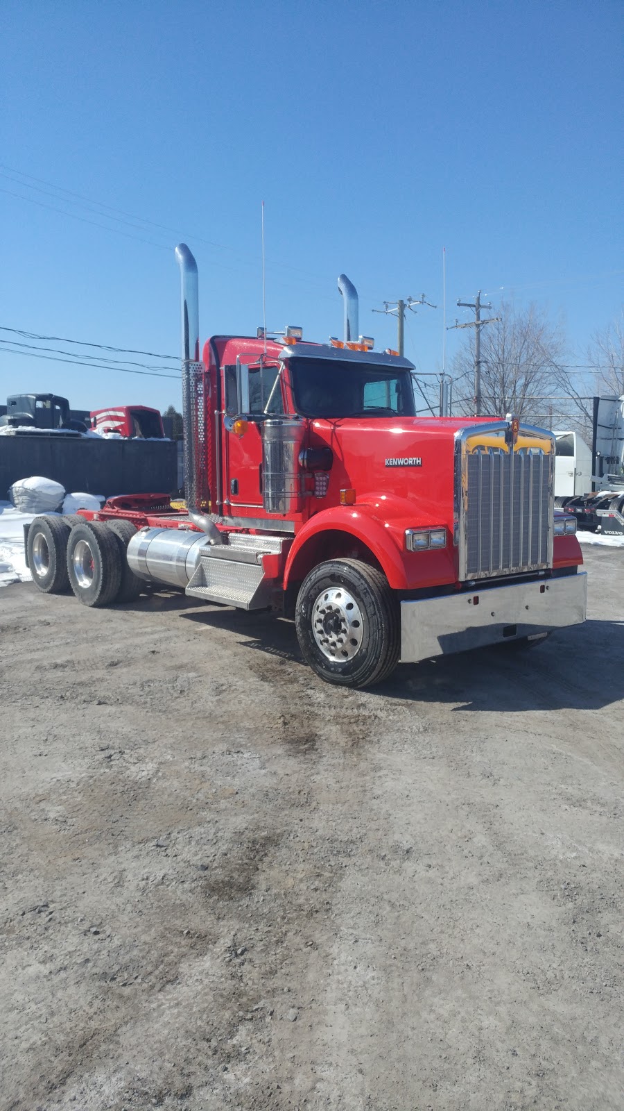 Maxi Carrosserie et Peinture | 3530 Rue Richelieu, Saint-Hubert, QC J3Y 7B1, Canada | Phone: (450) 443-1137