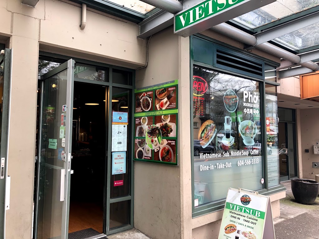 Viet Sub Vietnamese Cuisine | 1682 Robson St, Vancouver, BC V6G 1C7, Canada | Phone: (604) 566-3333