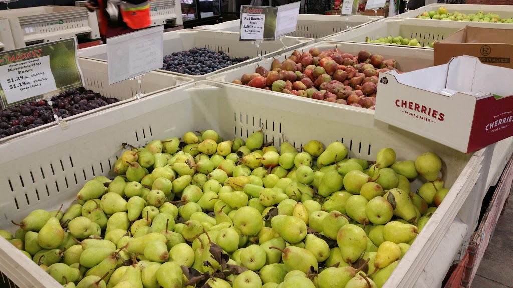 BC Tree Fruits Market | 826 Vaughan Ave, Kelowna, BC V1Y 7E4, Canada | Phone: (250) 763-8872