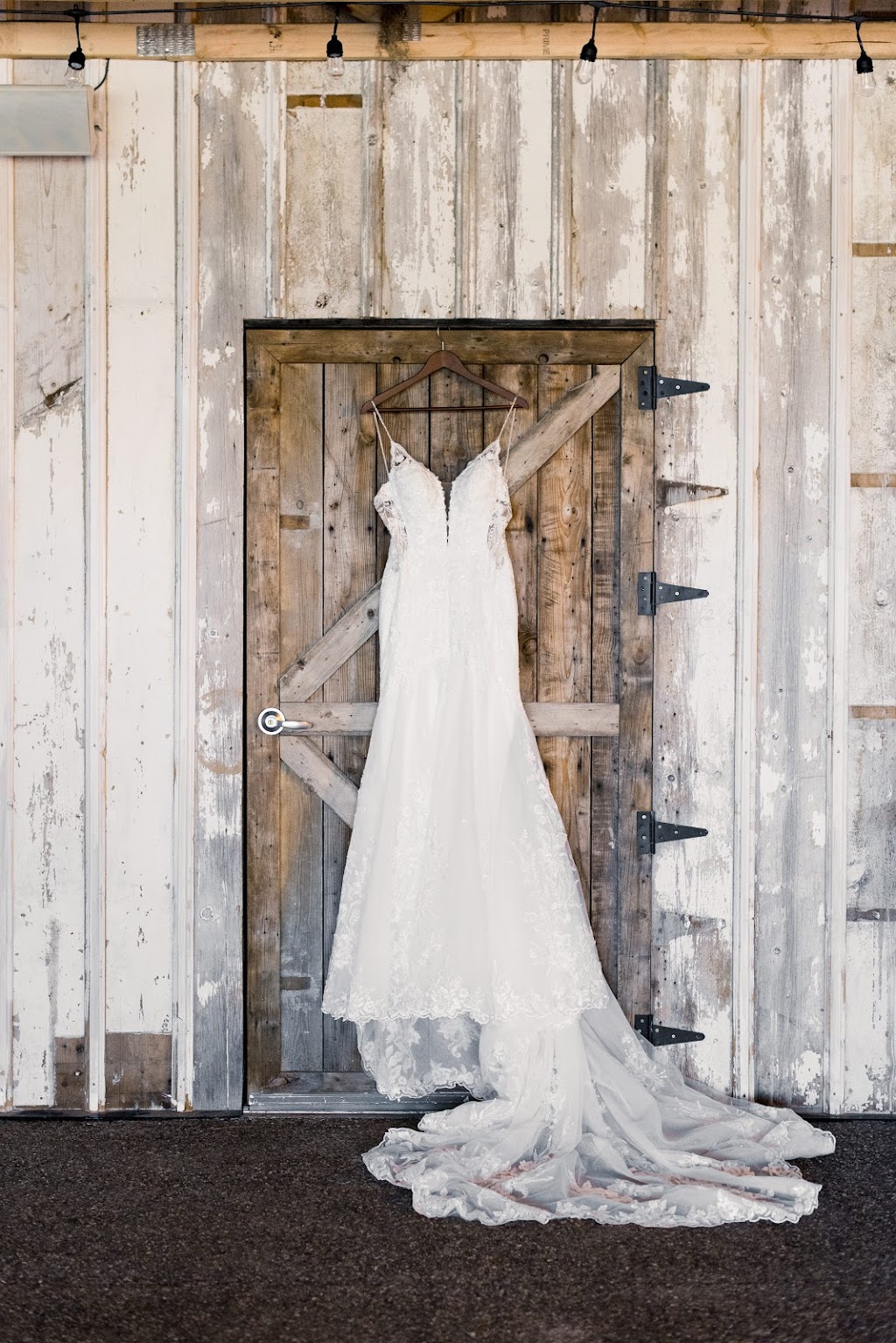 Countryside Barn | 103042 RR23-5, AB T0L 1M0, Canada | Phone: (403) 320-7702