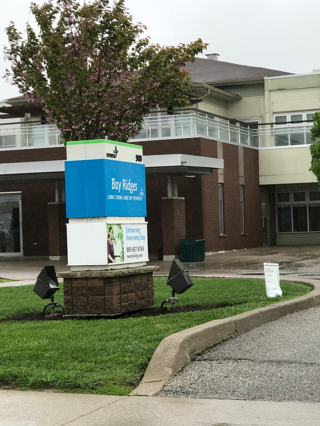 Extendicare Bay Ridges Long-Term Care Home | 900 Sandy Beach Rd, Pickering, ON L1W 1Z4, Canada | Phone: (905) 837-8745