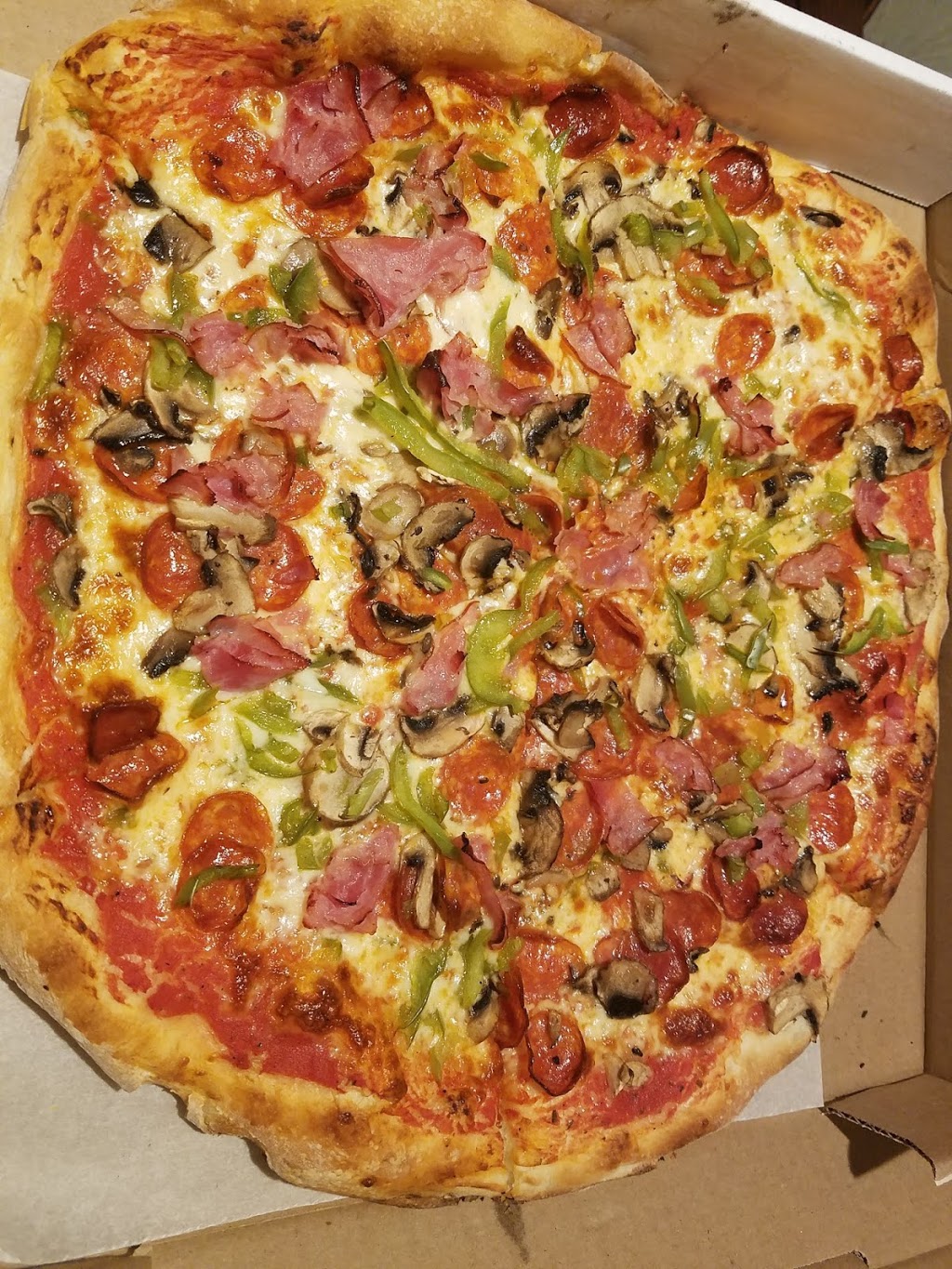 Milanos Pizza | 3886 Bloor St W, Etobicoke, ON M9B 1L4, Canada | Phone: (416) 622-0222