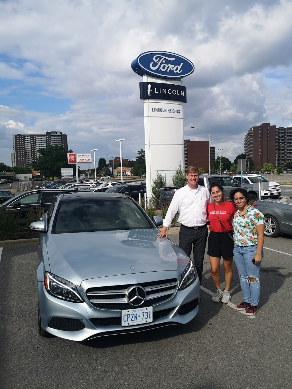Lincoln Heights Ford Sales | 1377 Richmond Rd, Ottawa, ON K2B 6R7, Canada | Phone: (613) 829-2120