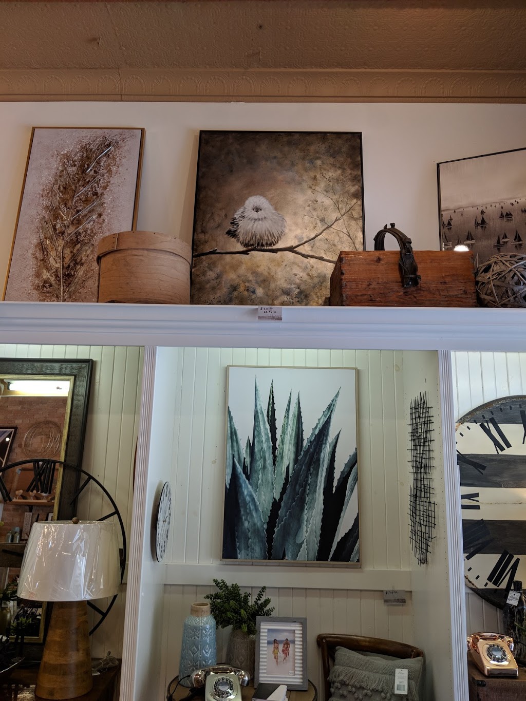 Jillians | 75 Ontario Rd, Mitchell, ON N0K 1N0, Canada | Phone: (519) 348-9834