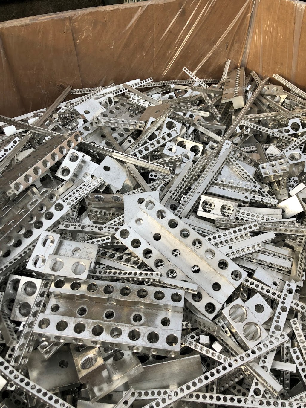 Posner Metals | 610 Beach Rd, Hamilton, ON L8H 3L1, Canada | Phone: (905) 544-1881