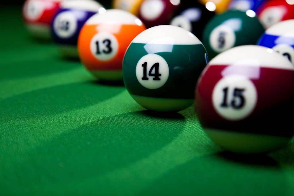 Doolys Billiard Room | 4 Victoria St W, Amherst, NS B4H 1B7, Canada | Phone: (902) 661-4028